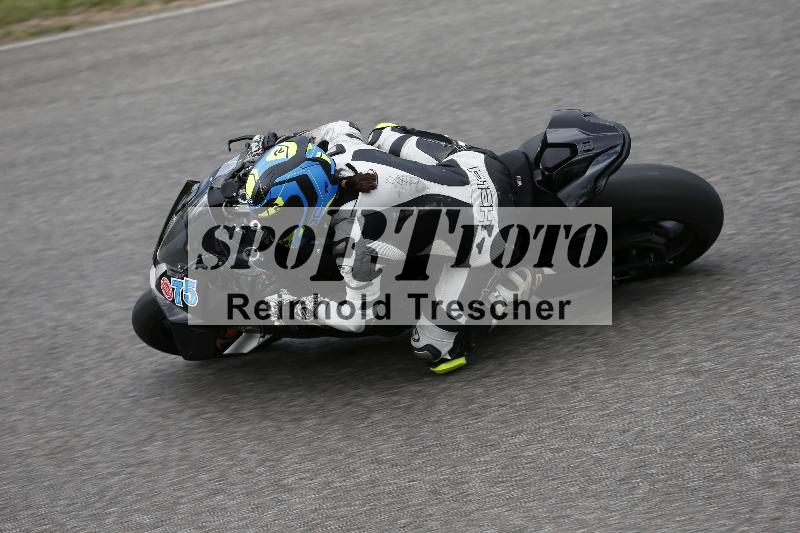 /09 19.04.2026  Caremotion get faster ADR/Gruppe rot/75